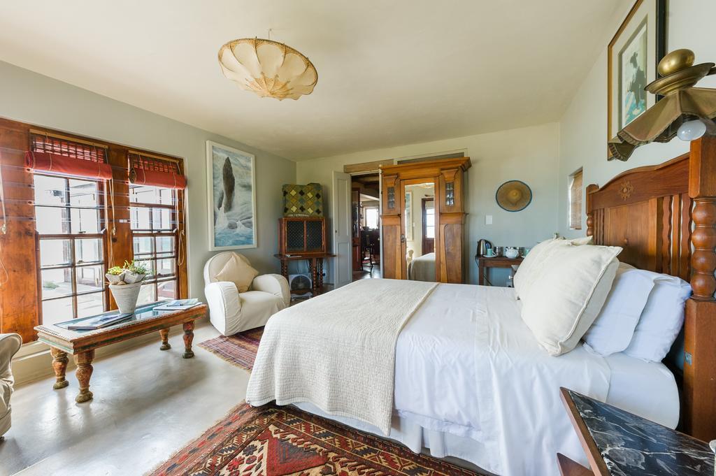 The Oystercatchers Haven At Paternoster Chambre photo